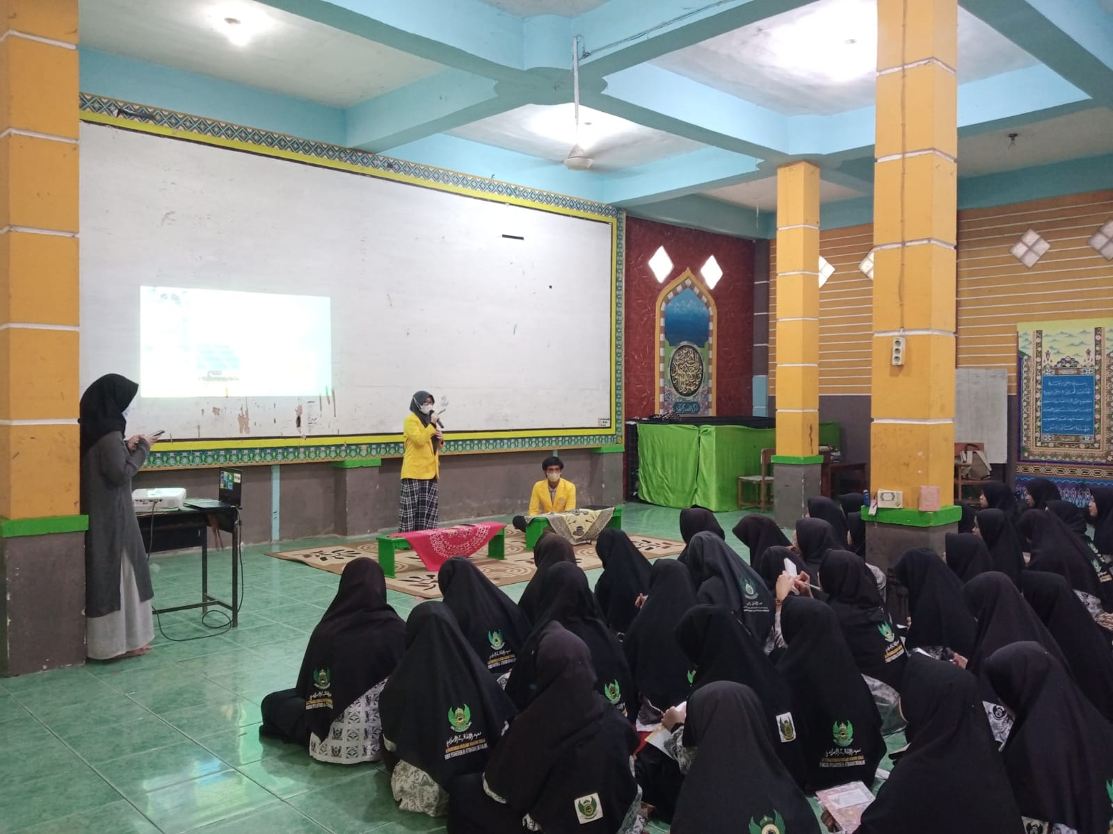 Education Project : Pemerataan Informasi Energi Terbarukan Tingkat Pelajar MA Al-Ittifaqiah Indralaya