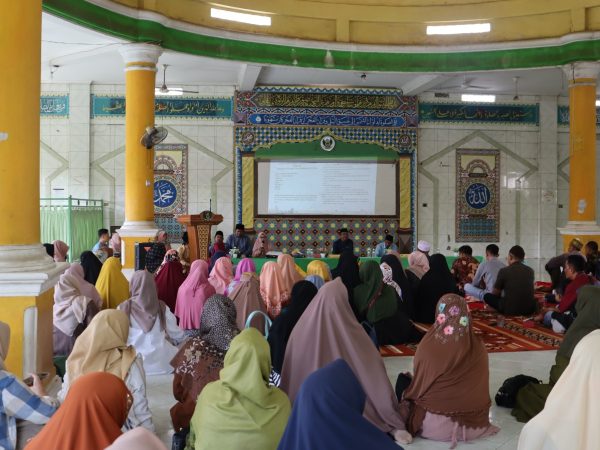 Madrasah Aliyah Gelar Pertemuan Bersama Wali Santri Mengenai Pembelajaran Kelas Excellent Al Azhar dan Al Qur'an.